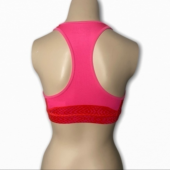 Adidas Techfit Red & Pink Patterned Sports Bra Medium Compression Size Small - Picture 3 of 6